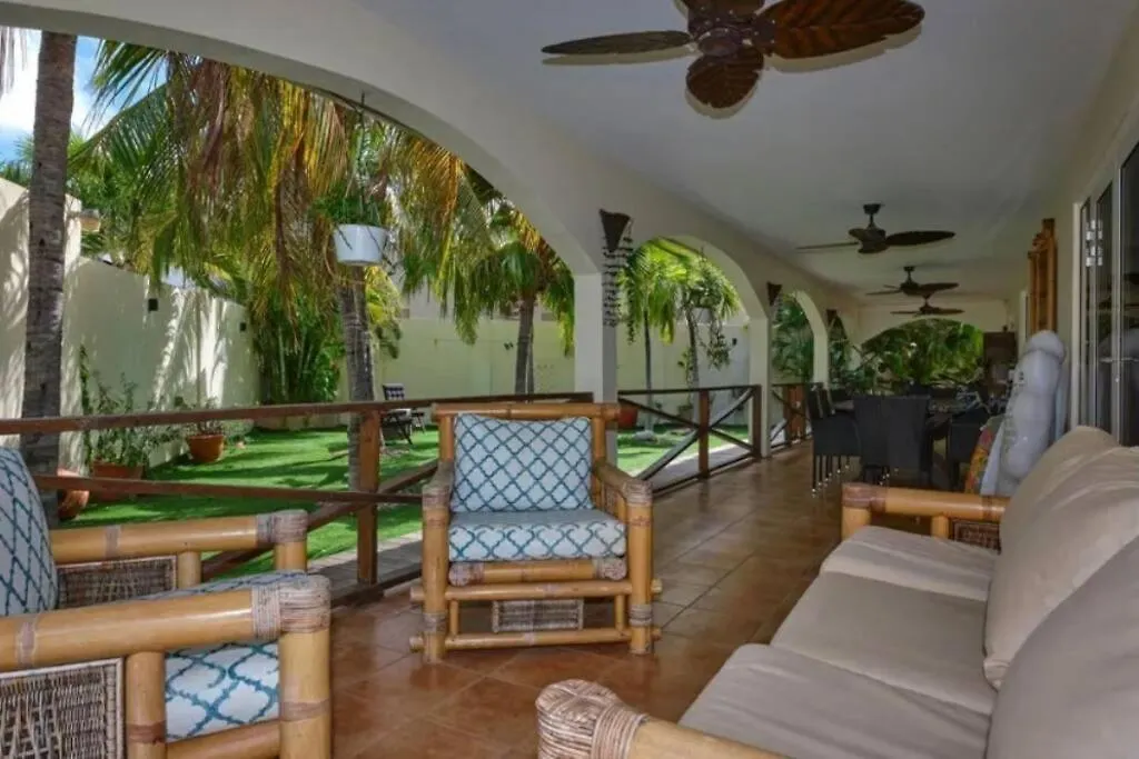 Villa Salina Palm Beach